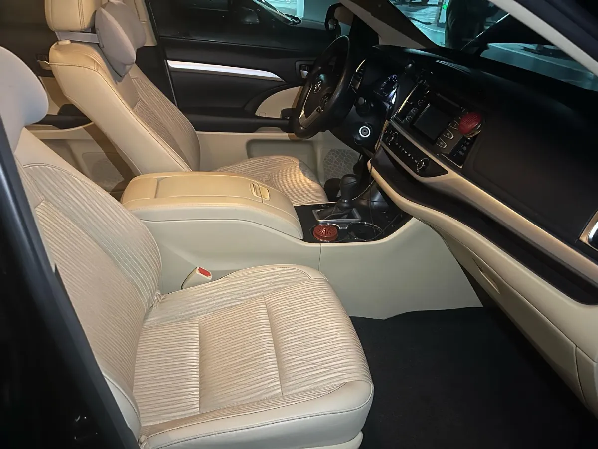 2018 Toyota Highlander 2.0T 220HP L4 6AT,autocango,china used car exporter,china ev exporter,chinese used car exporter,chinese used ev exporter