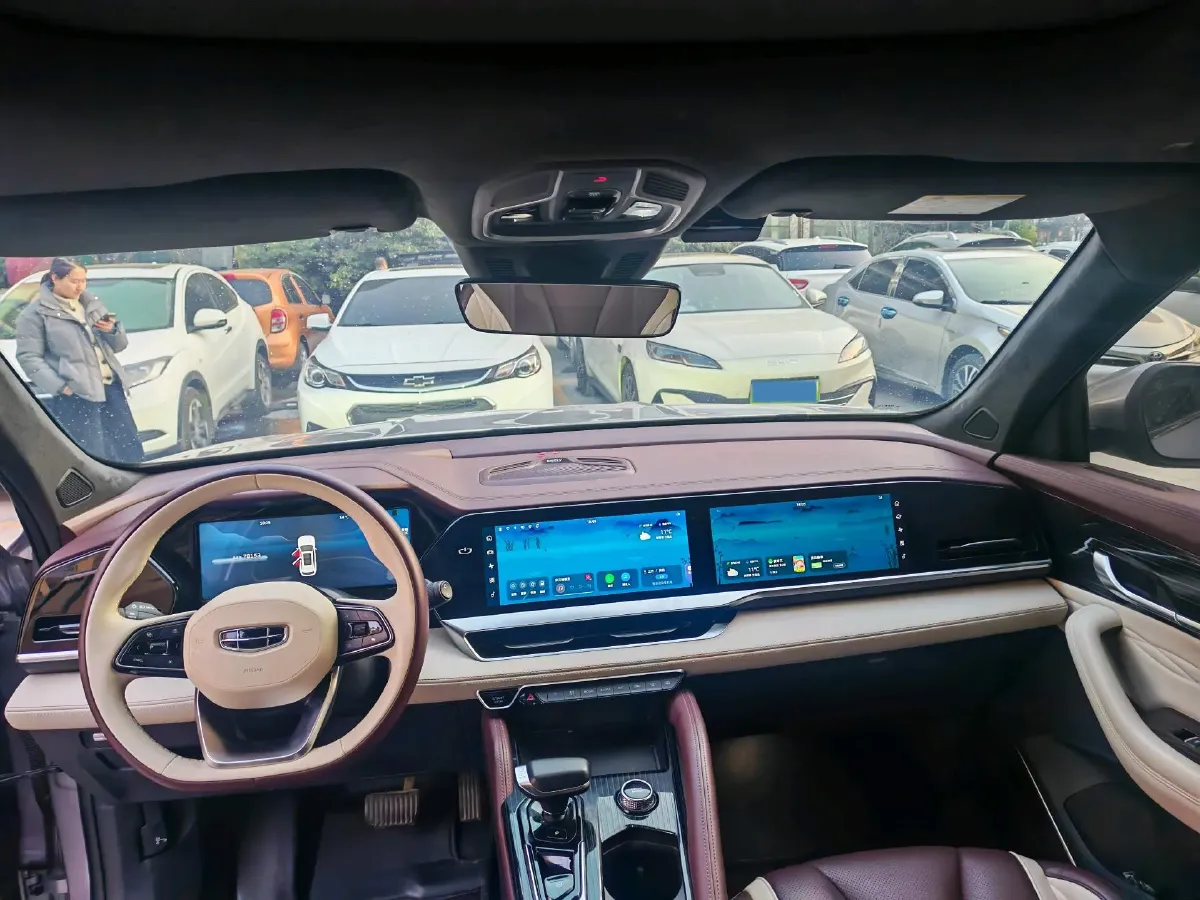 2021 Geely Monjaro 2.0T 218HP L4 7DCT,autocango,china used car exporter,china ev exporter,chinese used car exporter,chinese used ev exporter