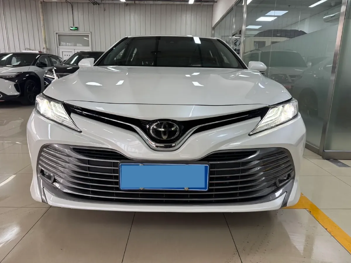 2019 Toyota Camry 2.0L 178HP L4 CVT,autocango,china used car exporter,china ev exporter,chinese used car exporter,chinese used ev exporter