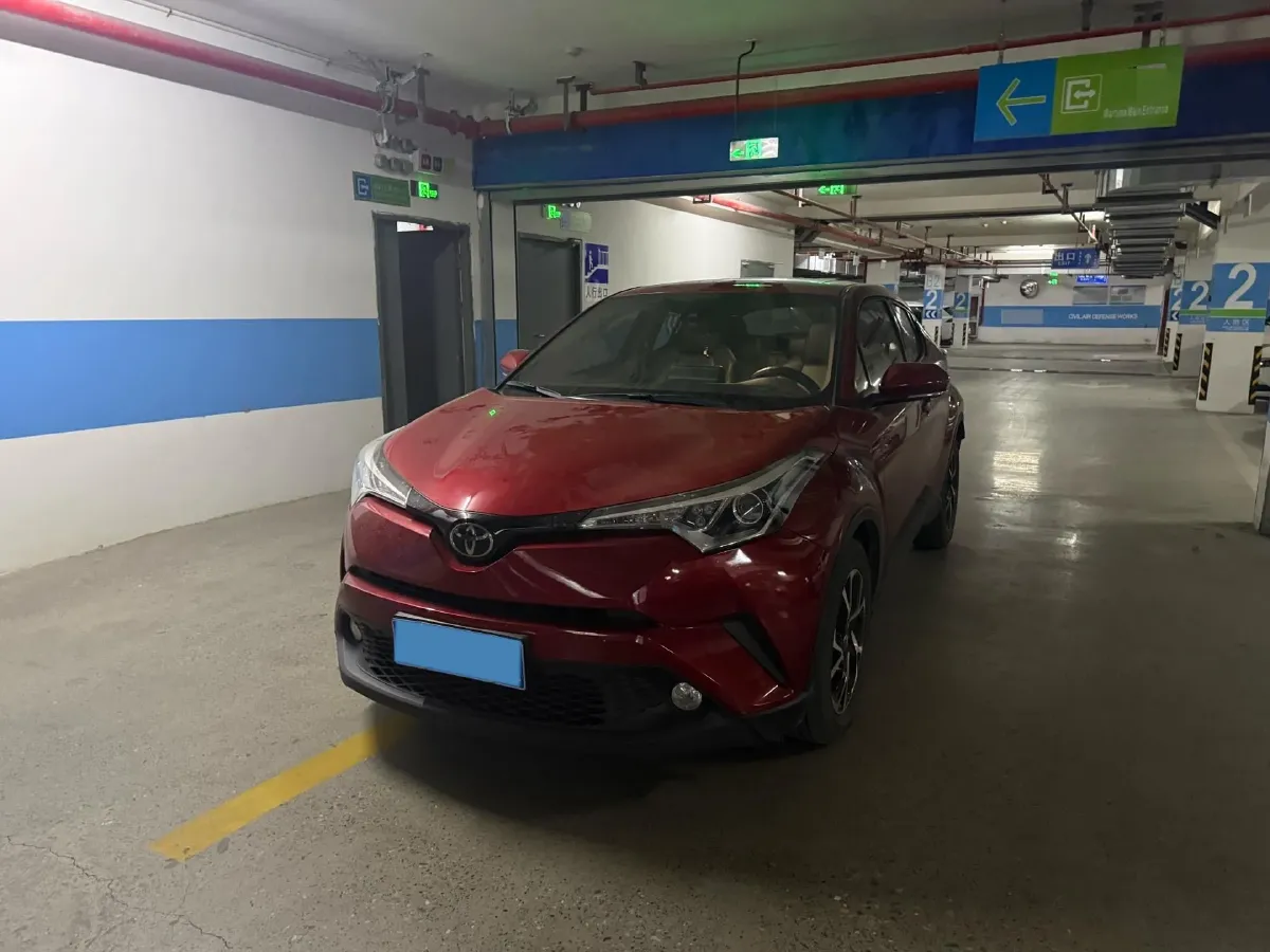 2020 Toyota C-HR 2.0L 171HP L4 CVT,autocango,china used car exporter,china ev exporter,chinese used car exporter,chinese used ev exporter
