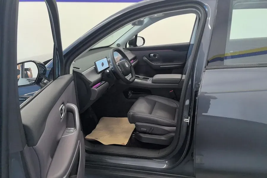 2024 Leapmotor C10 1.5L 95HP L4 REEV 28.4KWH,autocango,china used car exporter,china ev exporter,chinese used car exporter,chinese used ev exporter