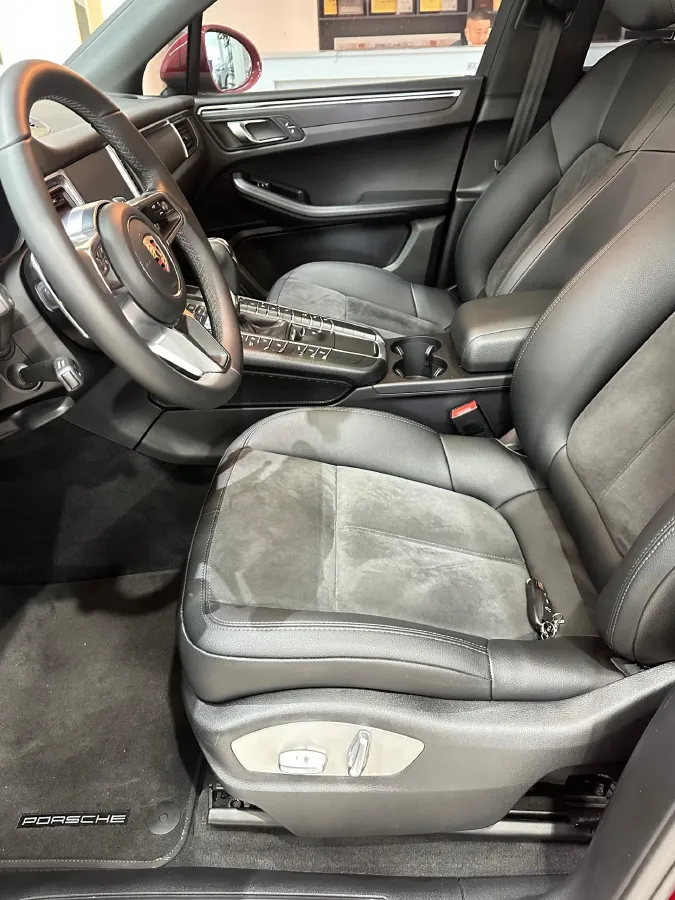 2017 Porsche Macan 2.0T 252HP L4 7DCT,autocango,china used car exporter,china ev exporter,chinese used car exporter,chinese used ev exporter