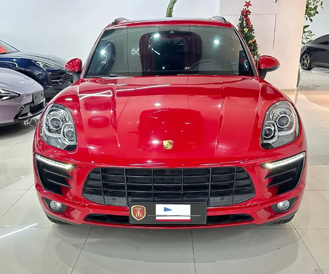 2017 Porsche Macan 2.0T 252HP L4 7DCT,autocango,china used car exporter,china ev exporter,chinese used car exporter,chinese used ev exporter