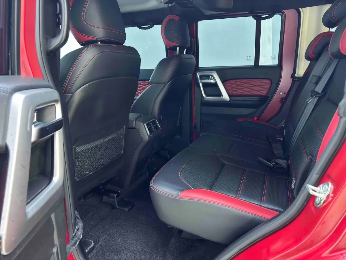 2024 Beijing BJ40 2.0T 163HP L4 8AT,autocango,china used car exporter,china ev exporter,chinese used car exporter,chinese used ev exporter