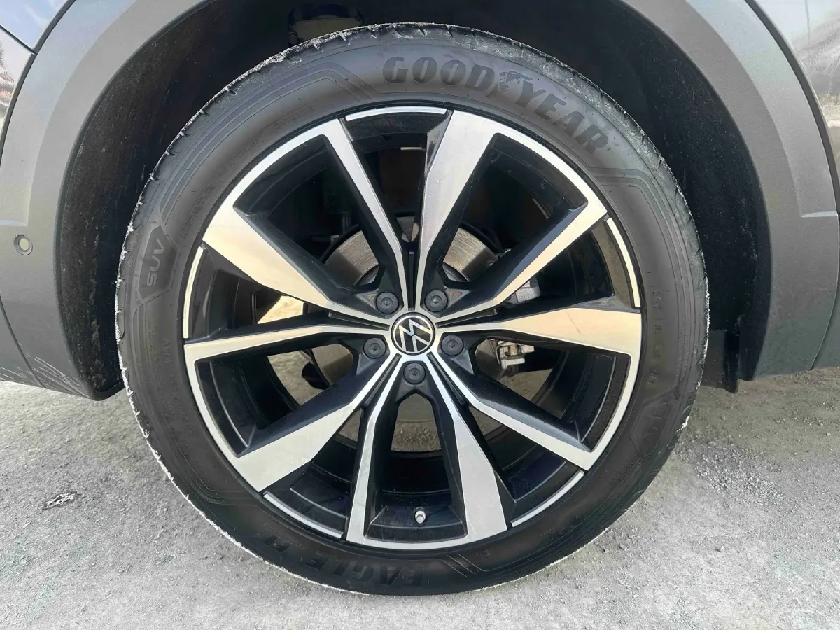 2023 Volkswagen Talagon 2.5T 299HP V6 7DCT,autocango,china used car exporter,china ev exporter,chinese used car exporter,chinese used ev exporter