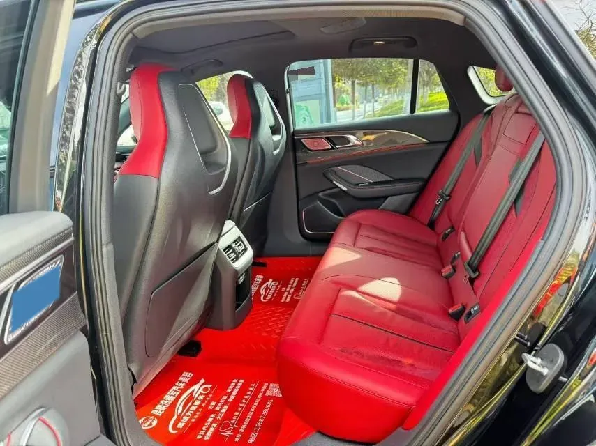 2023 HongQi H6 2.0T 252HP L4 8AT,autocango,china used car exporter,china ev exporter,chinese used car exporter,chinese used ev exporter