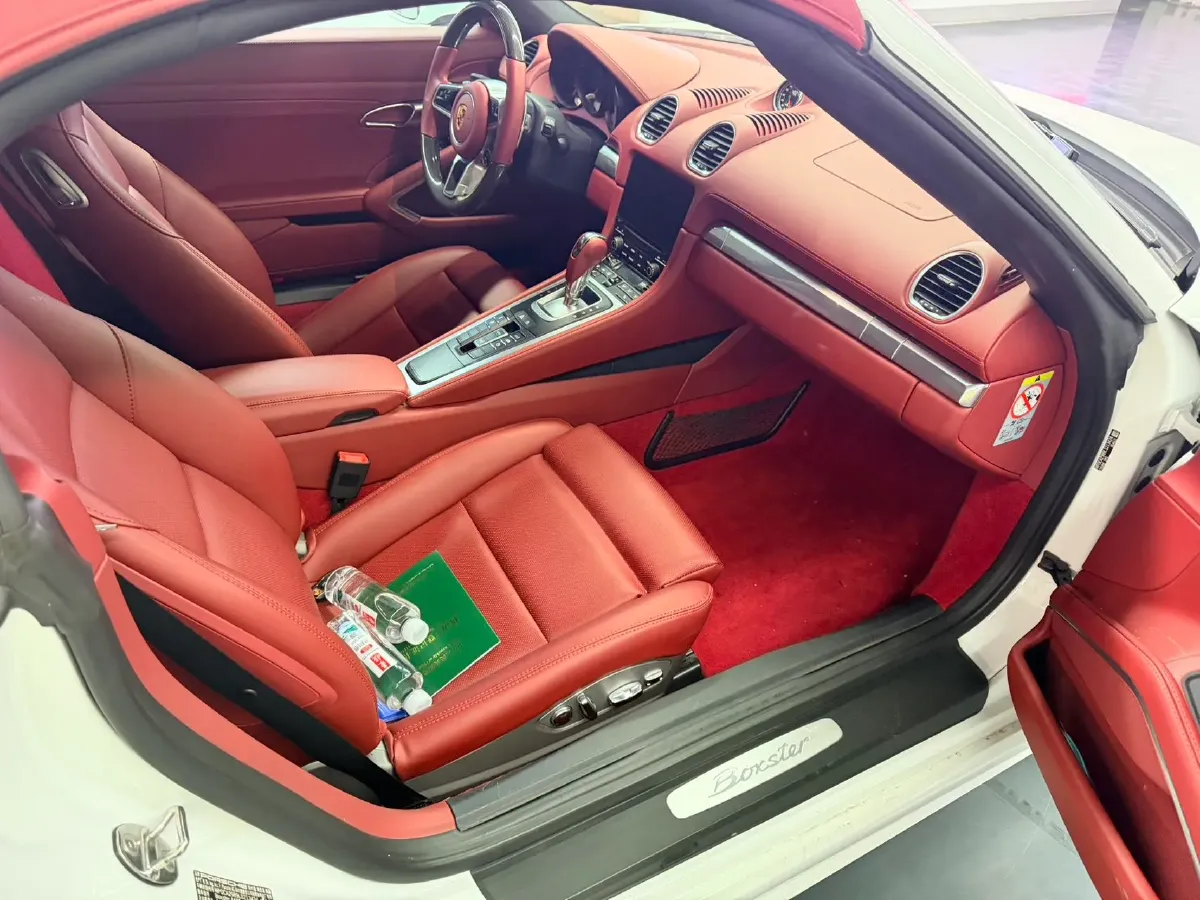 2020 Porsche 718 2.0T 250HP H4 7DCT,autocango,china used car exporter,china ev exporter,chinese used car exporter,chinese used ev exporter