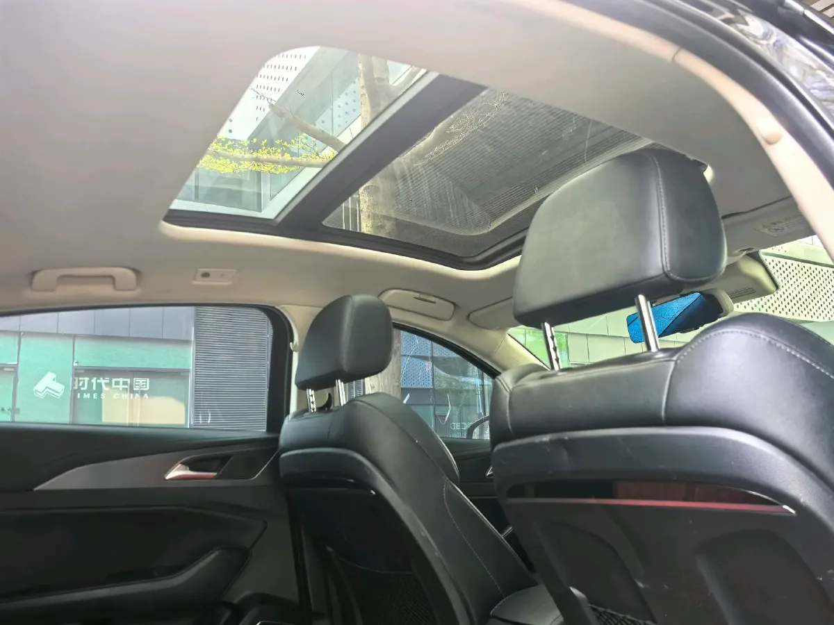 2020 HongQi H5 1.8T 197HP L4 6AT,autocango,china used car exporter,china ev exporter,chinese used car exporter,chinese used ev exporter