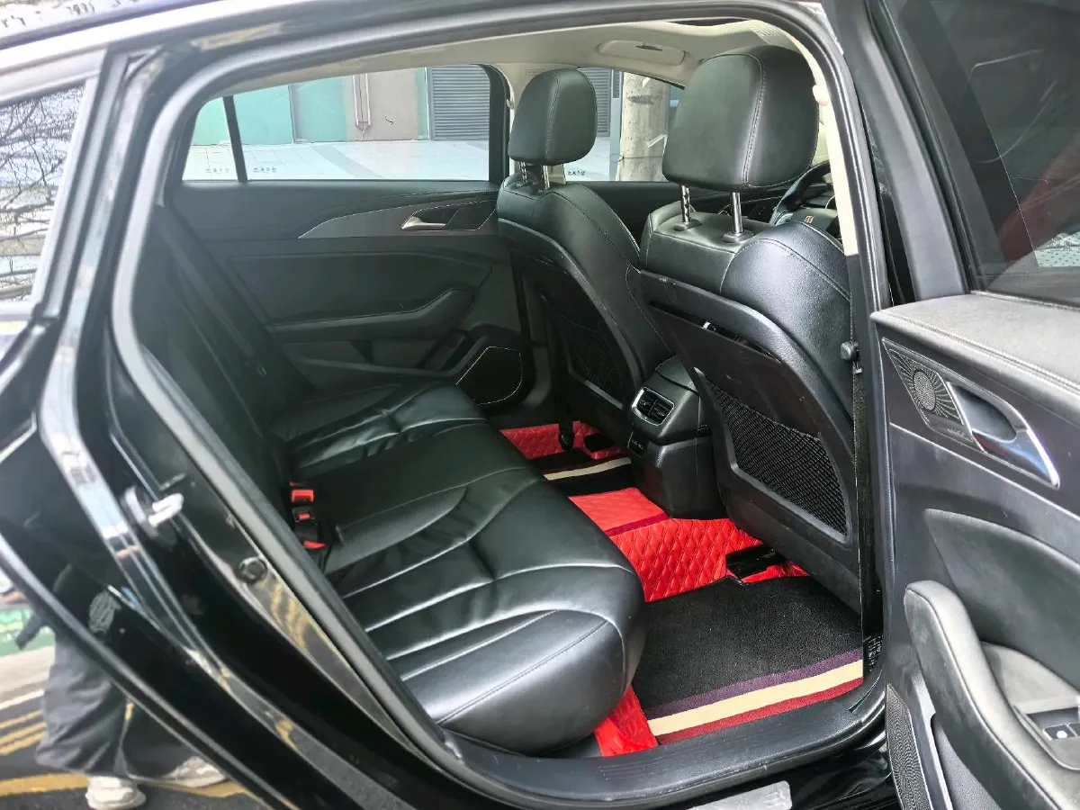 2020 HongQi H5 1.8T 197HP L4 6AT,autocango,china used car exporter,china ev exporter,chinese used car exporter,chinese used ev exporter