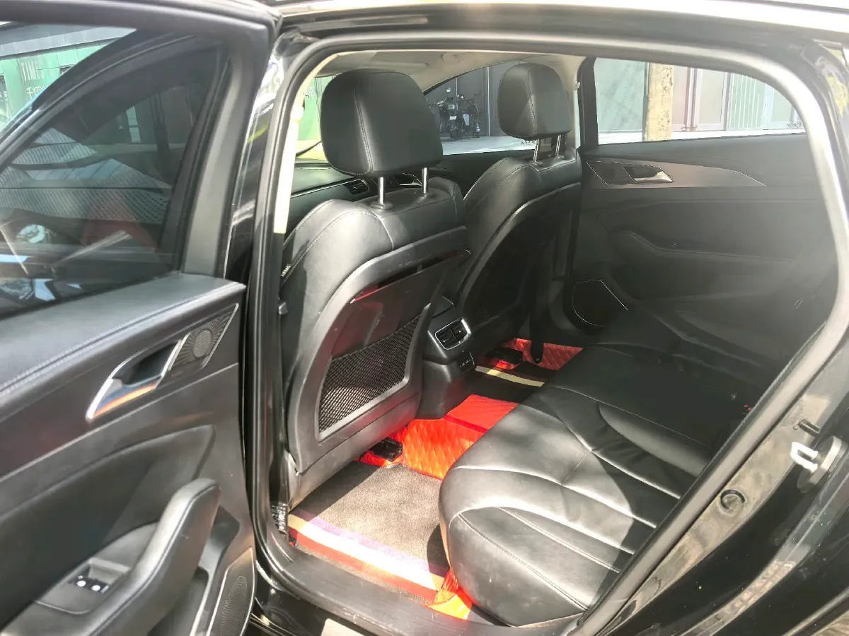 2020 HongQi H5 1.8T 197HP L4 6AT,autocango,china used car exporter,china ev exporter,chinese used car exporter,chinese used ev exporter