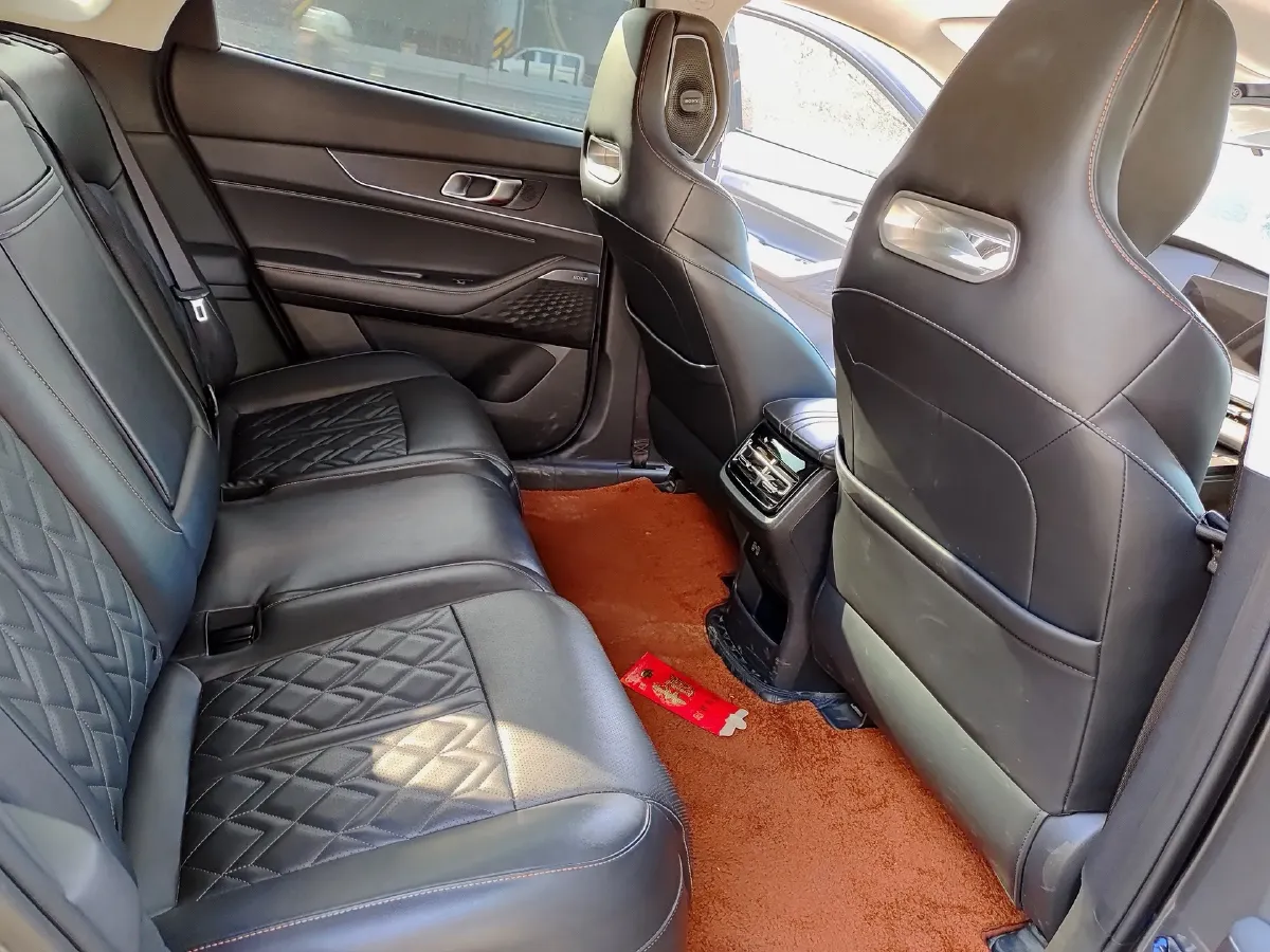 2021 ChangAn UNI-K 2.0T 233HP L4 8AT,autocango,china used car exporter,china ev exporter,chinese used car exporter,chinese used ev exporter