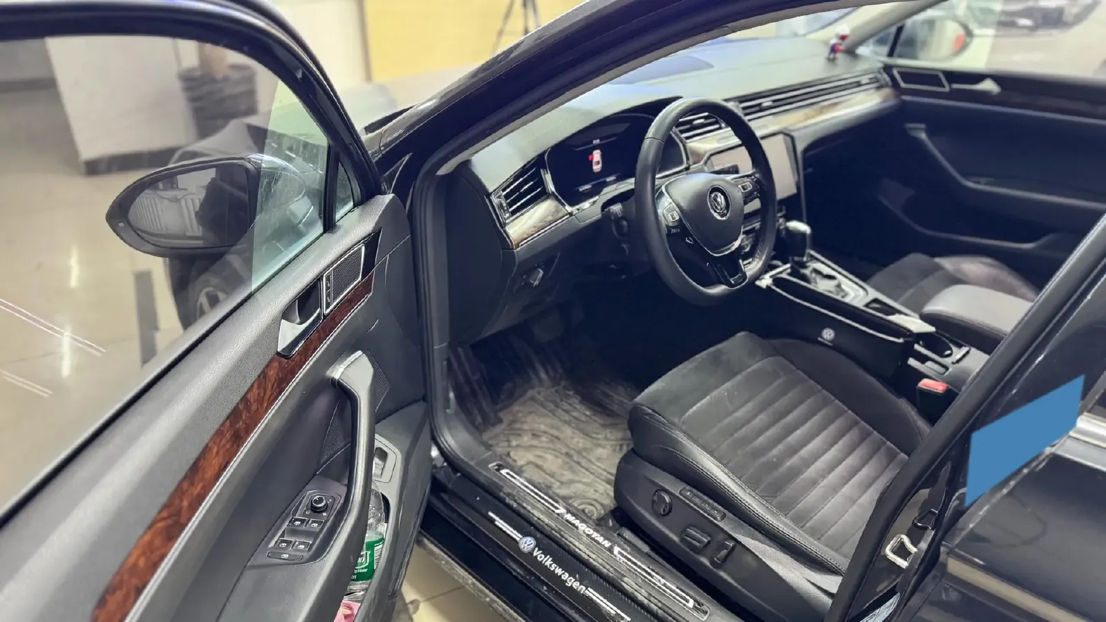 2018 Volkswagen Magotan 1.8T 180HP L4 7DCT,autocango,china used car exporter,china ev exporter,chinese used car exporter,chinese used ev exporter