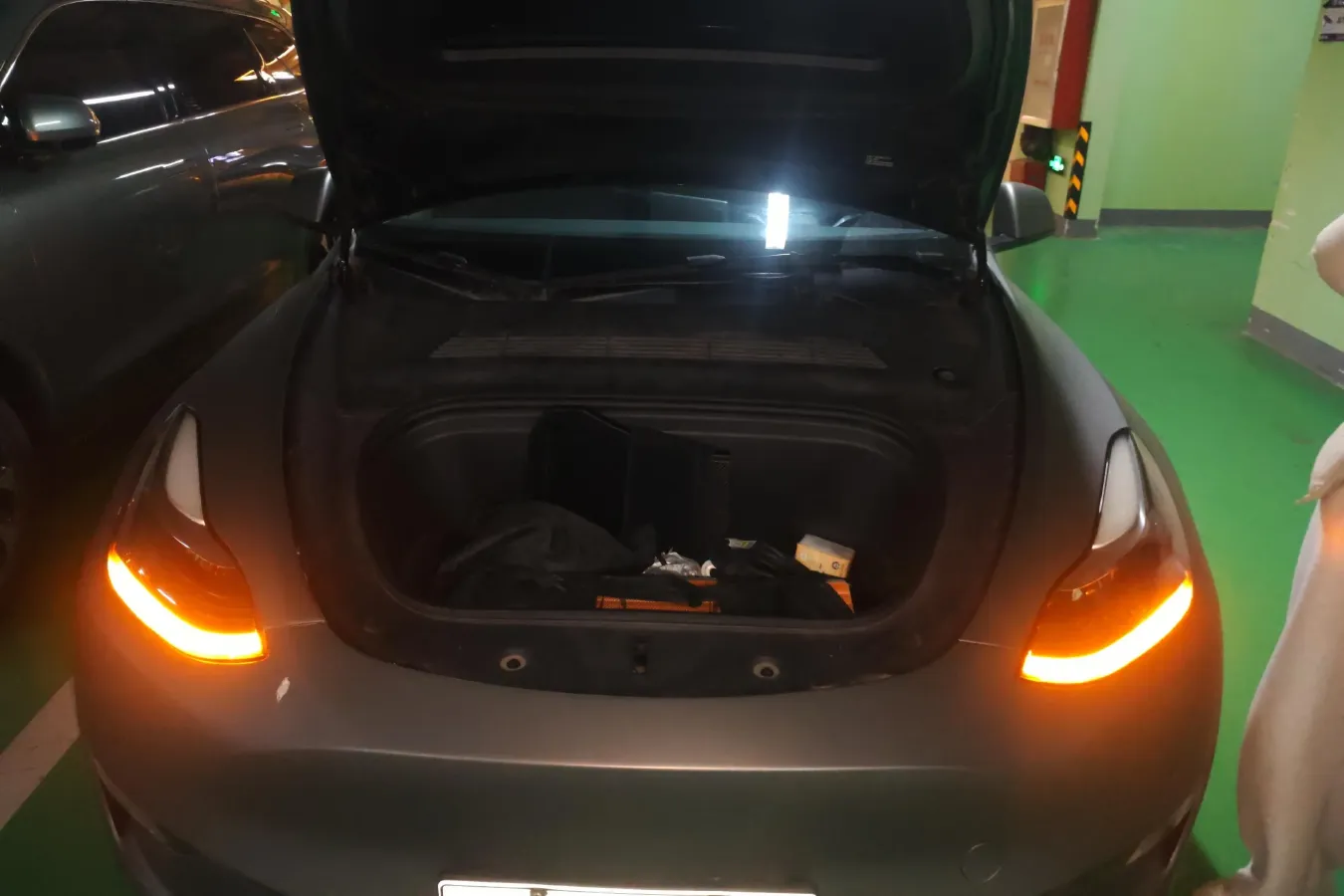 2022 Tesla Model Y BEV 78.4KWH,autocango,china used car exporter,china ev exporter,chinese used car exporter,chinese used ev exporter
