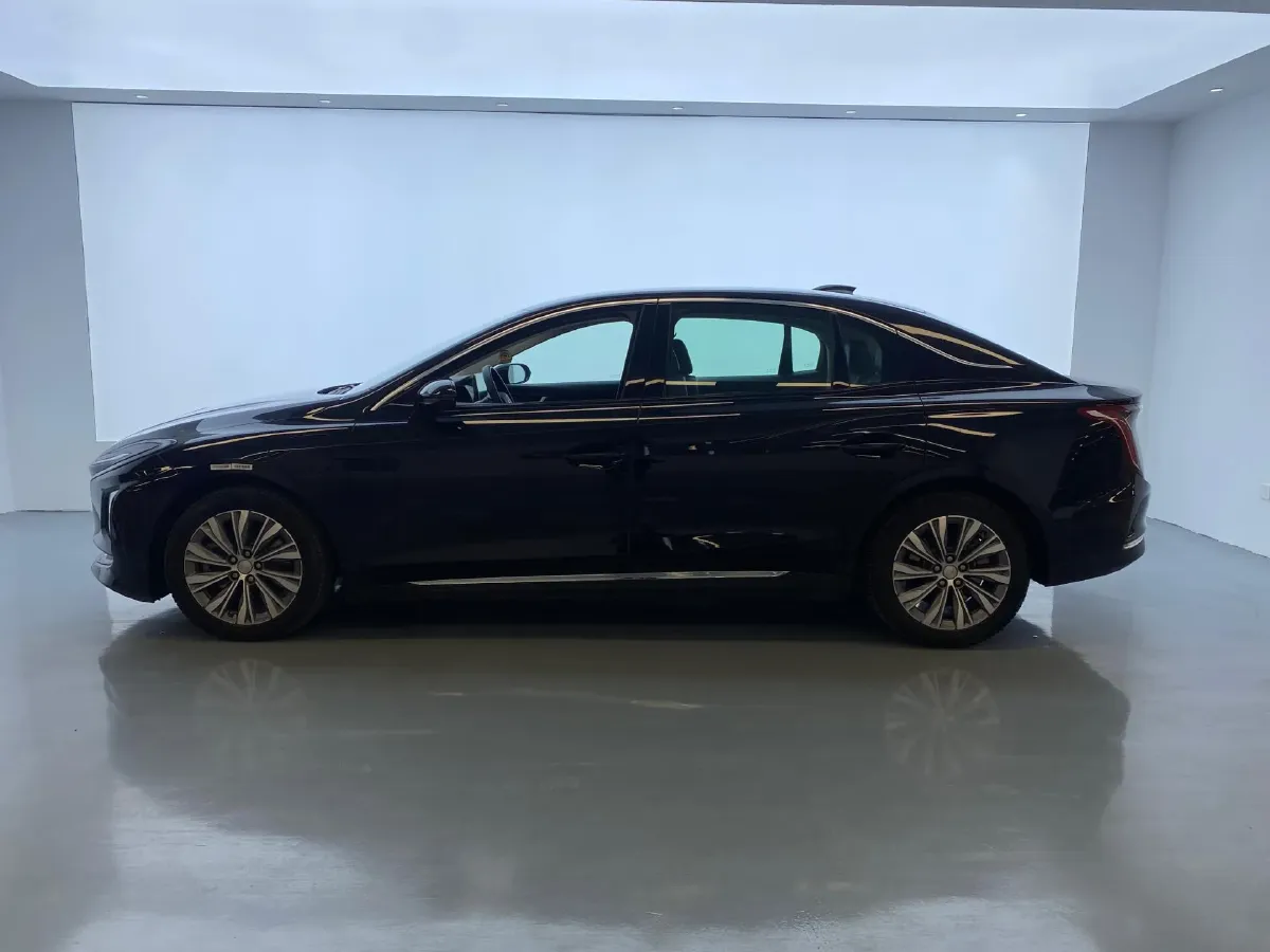 2022 HongQi E-QM5 BEV 54KWH,autocango,china used car exporter,china ev exporter,chinese used car exporter,chinese used ev exporter