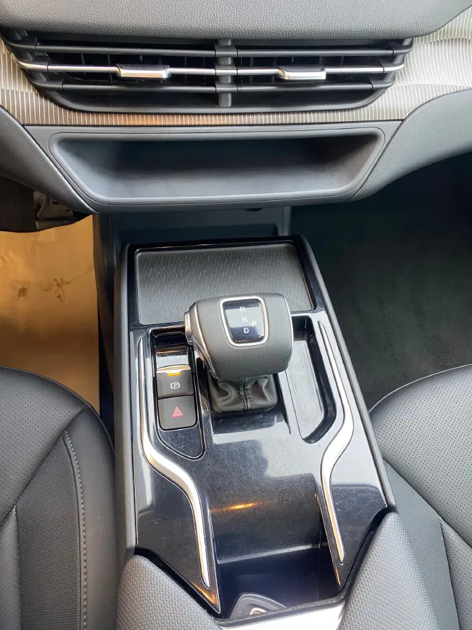 2022 HongQi E-QM5 BEV 54KWH,autocango,china used car exporter,china ev exporter,chinese used car exporter,chinese used ev exporter