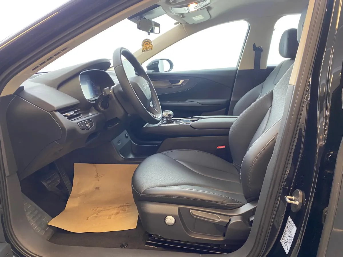 2022 HongQi E-QM5 BEV 54KWH,autocango,china used car exporter,china ev exporter,chinese used car exporter,chinese used ev exporter