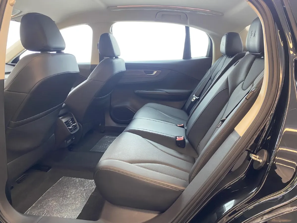 2022 HongQi E-QM5 BEV 54KWH,autocango,china used car exporter,china ev exporter,chinese used car exporter,chinese used ev exporter