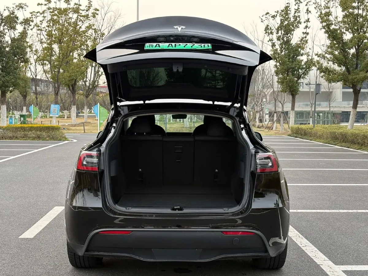 2022 Tesla Model Y BEV 60KWH,autocango,china used car exporter,china ev exporter,chinese used car exporter,chinese used ev exporter