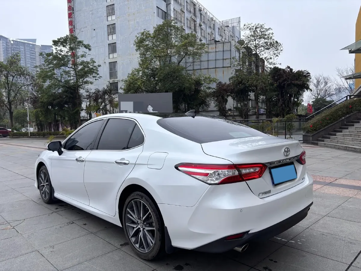 2021 Toyota Camry 2.5L 209HP L4 8AT,autocango,china used car exporter,china ev exporter,chinese used car exporter,chinese used ev exporter