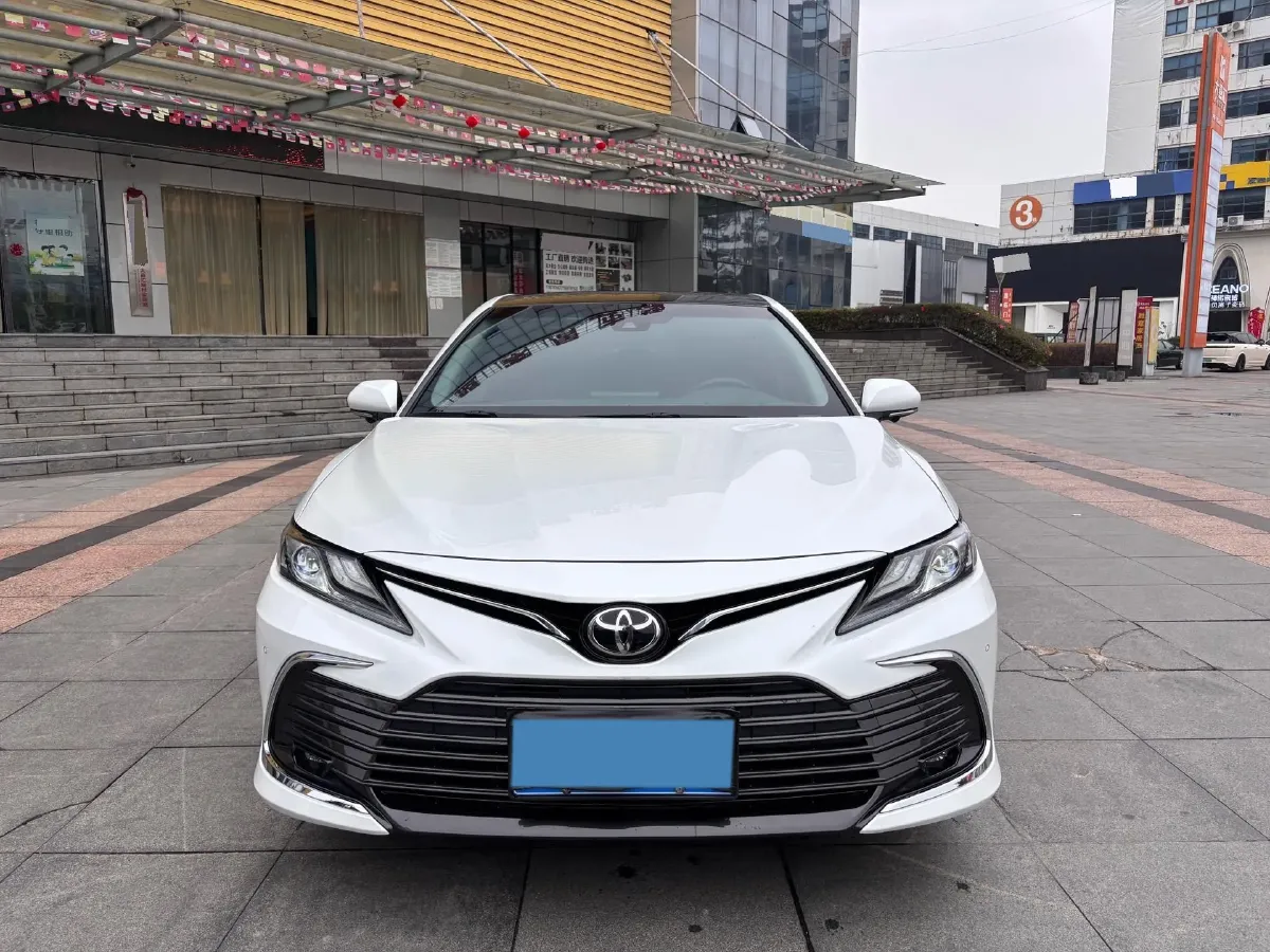 2021 Toyota Camry 2.5L 209HP L4 8AT,autocango,china used car exporter,china ev exporter,chinese used car exporter,chinese used ev exporter