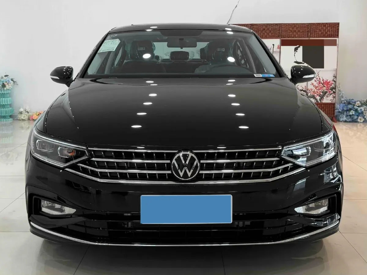 2025 Volkswagen Magotan 1.4T 150HP L4 7DCT,autocango,china used car exporter,china ev exporter,chinese used car exporter,chinese used ev exporter