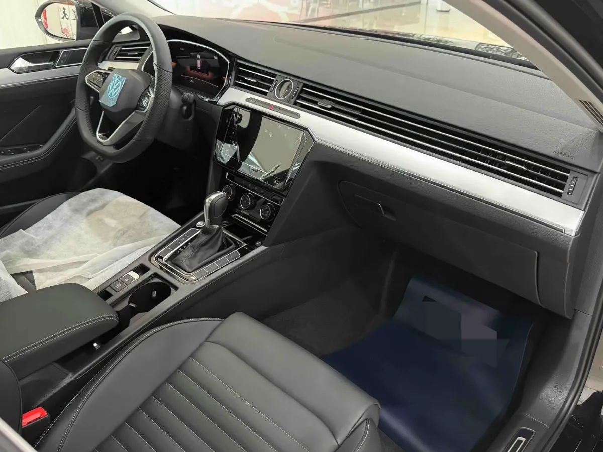 2025 Volkswagen Magotan 1.4T 150HP L4 7DCT,autocango,china used car exporter,china ev exporter,chinese used car exporter,chinese used ev exporter