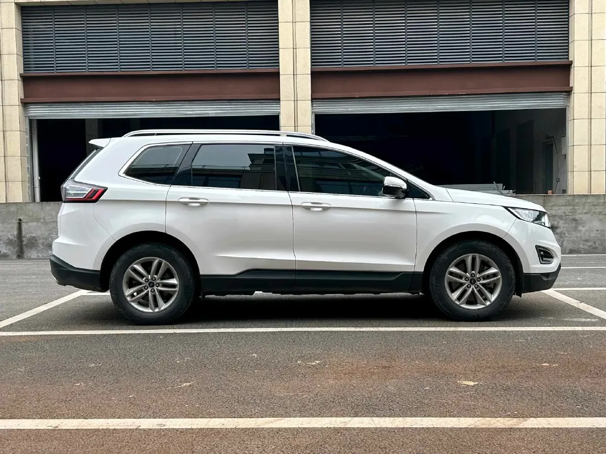 2018 Ford Mondeo 2.0T 245HP L4 6AT,autocango,china used car exporter,china ev exporter,chinese used car exporter,chinese used ev exporter