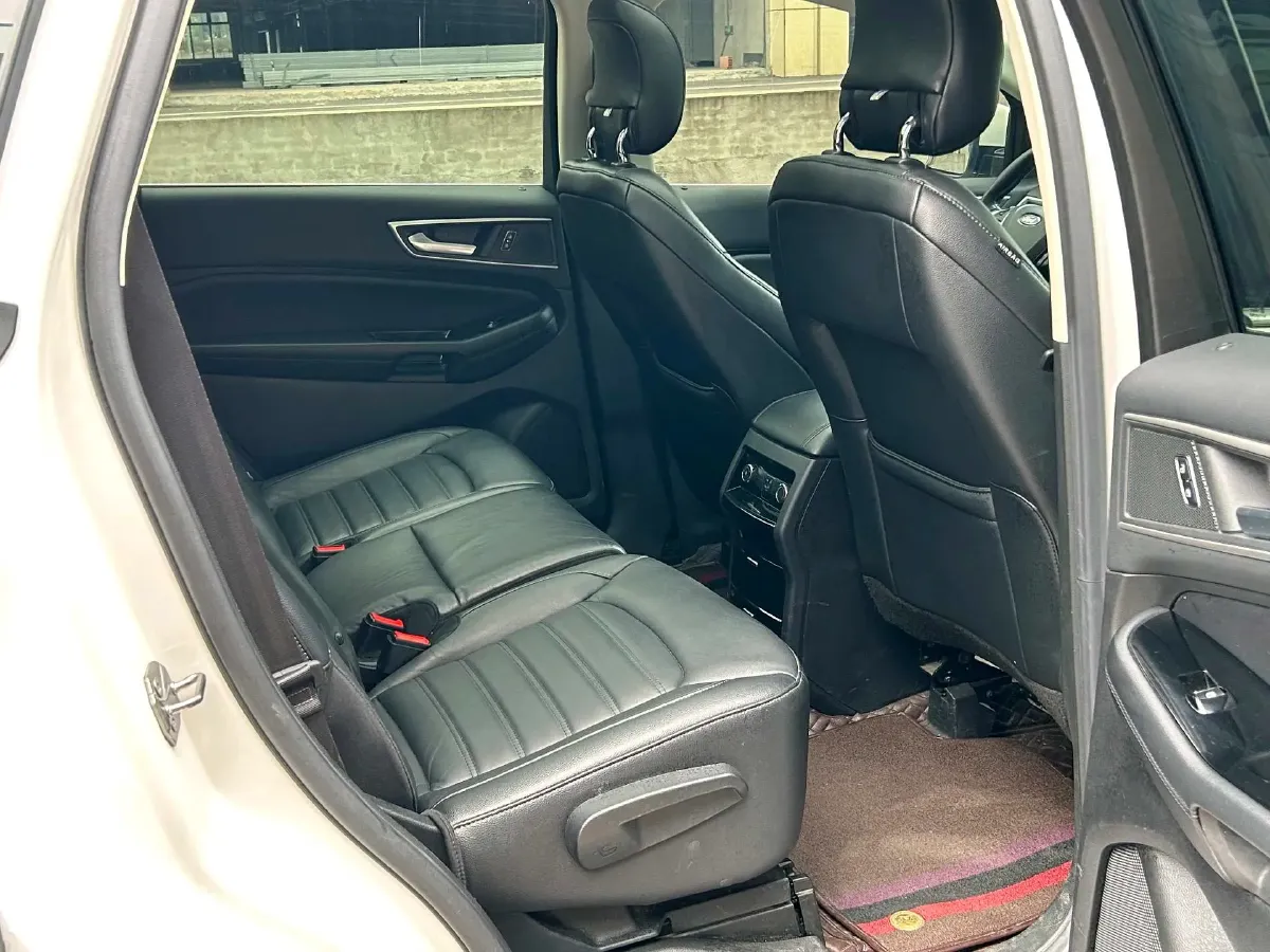 2018 Ford Mondeo 2.0T 245HP L4 6AT,autocango,china used car exporter,china ev exporter,chinese used car exporter,chinese used ev exporter