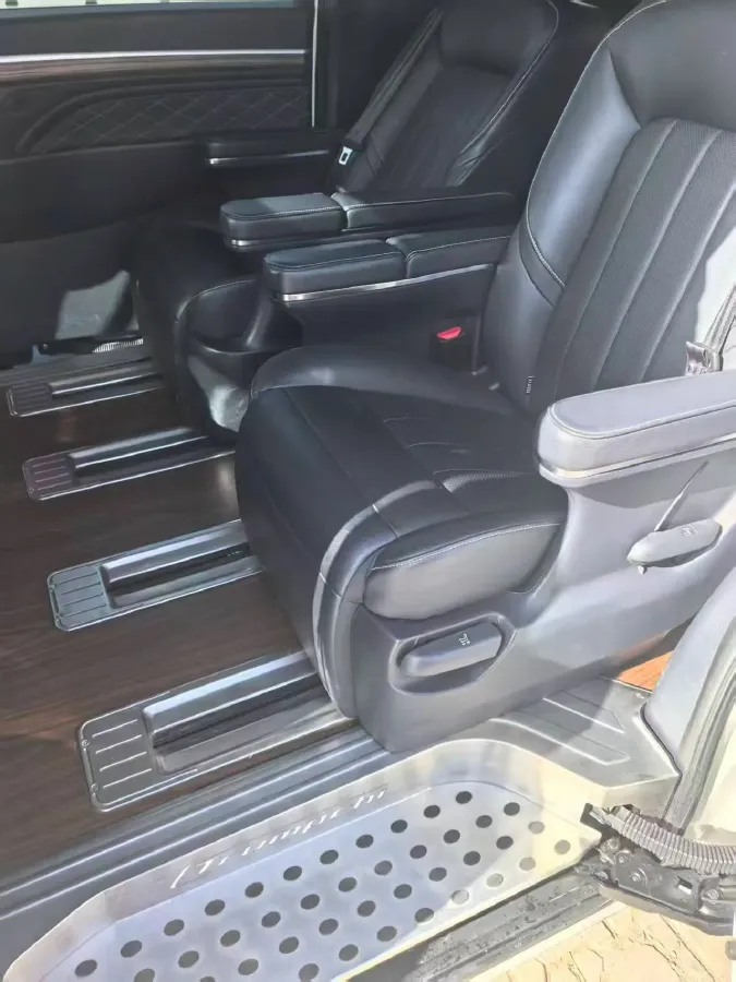 2020 GAC Trumpchi M8 2.0T 252HP L4 8AT,autocango,china used car exporter,china ev exporter,chinese used car exporter,chinese used ev exporter