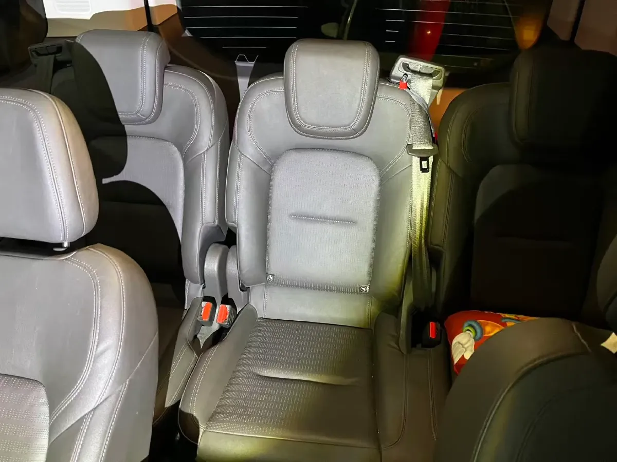 2023 Ford Tourneo 2.0T 220HP L4 9AT,autocango,china used car exporter,china ev exporter,chinese used car exporter,chinese used ev exporter