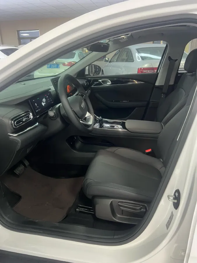 2026 Geely Emgrand 1.5T 181HP L4 7DCT,autocango,china used car exporter,china ev exporter,chinese used car exporter,chinese used ev exporter