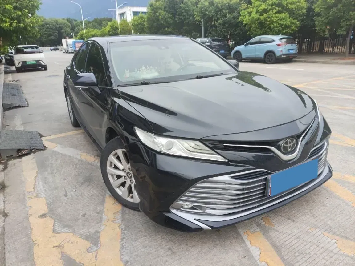 2019 Toyota Camry 2.0L 178HP L4 CVT,autocango,china used car exporter,china ev exporter,chinese used car exporter,chinese used ev exporter