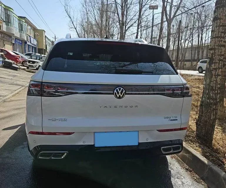 2023 Volkswagen Tavendor 2.0T 220HP L4 7DCT,autocango,china used car exporter,china ev exporter,chinese used car exporter,chinese used ev exporter