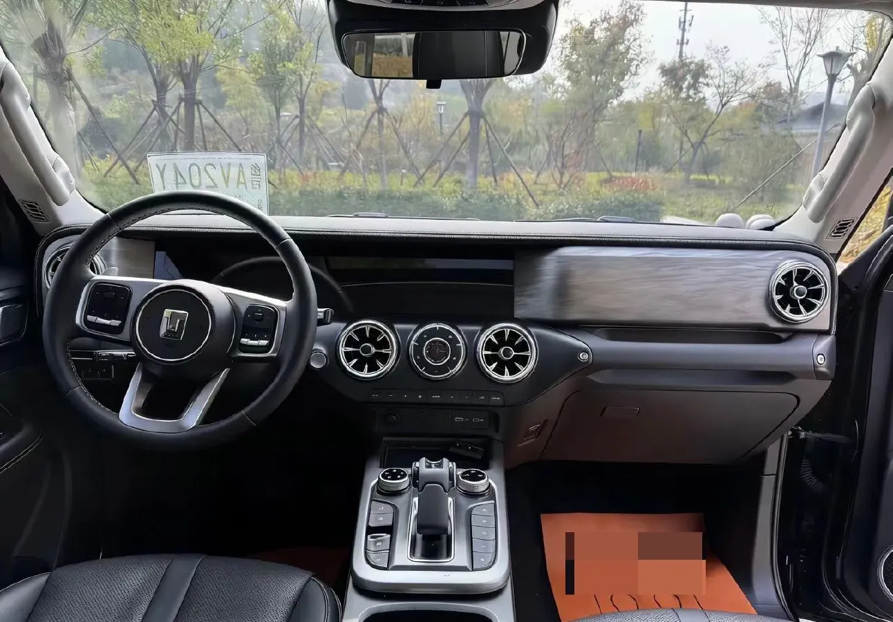 2021 Tank 300 2.0T 227HP L4 8AT,autocango,china used car exporter,china ev exporter,chinese used car exporter,chinese used ev exporter