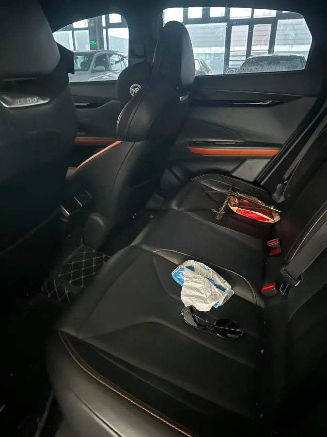 2023 ChangAn UNI-V 1.5T 188HP L4 7DCT,autocango,china used car exporter,china ev exporter,chinese used car exporter,chinese used ev exporter