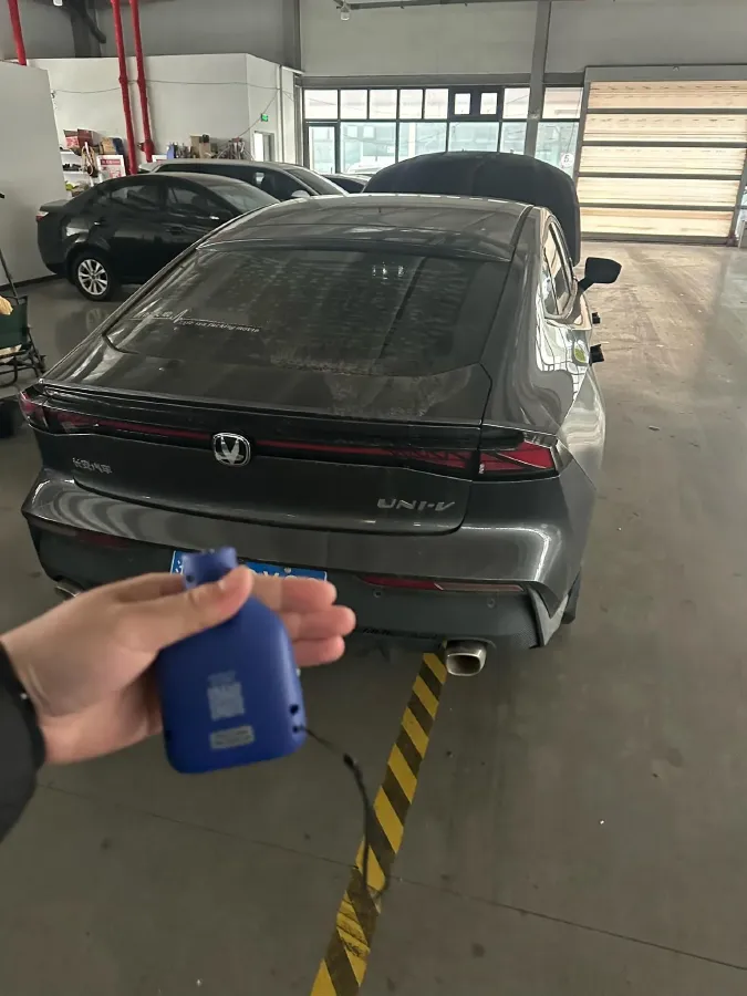 2023 ChangAn UNI-V 1.5T 188HP L4 7DCT,autocango,china used car exporter,china ev exporter,chinese used car exporter,chinese used ev exporter