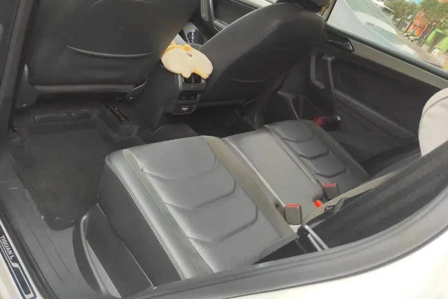 2019 Volkswagen CC 2.0T 186HP L4 7DCT,autocango,china used car exporter,china ev exporter,chinese used car exporter,chinese used ev exporter