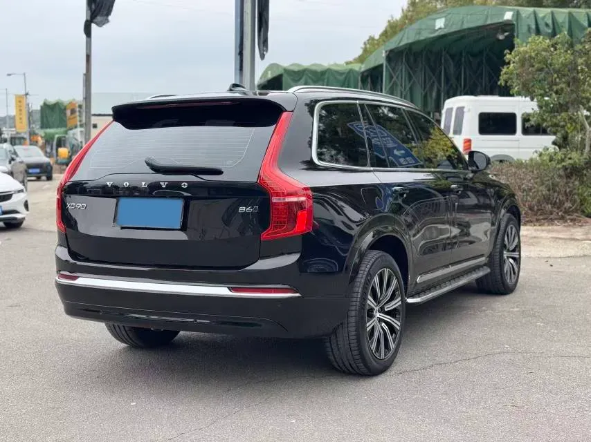 2024 Volvo XC90 2.0T 250HP L4 8AT,autocango,china used car exporter,china ev exporter,chinese used car exporter,chinese used ev exporter