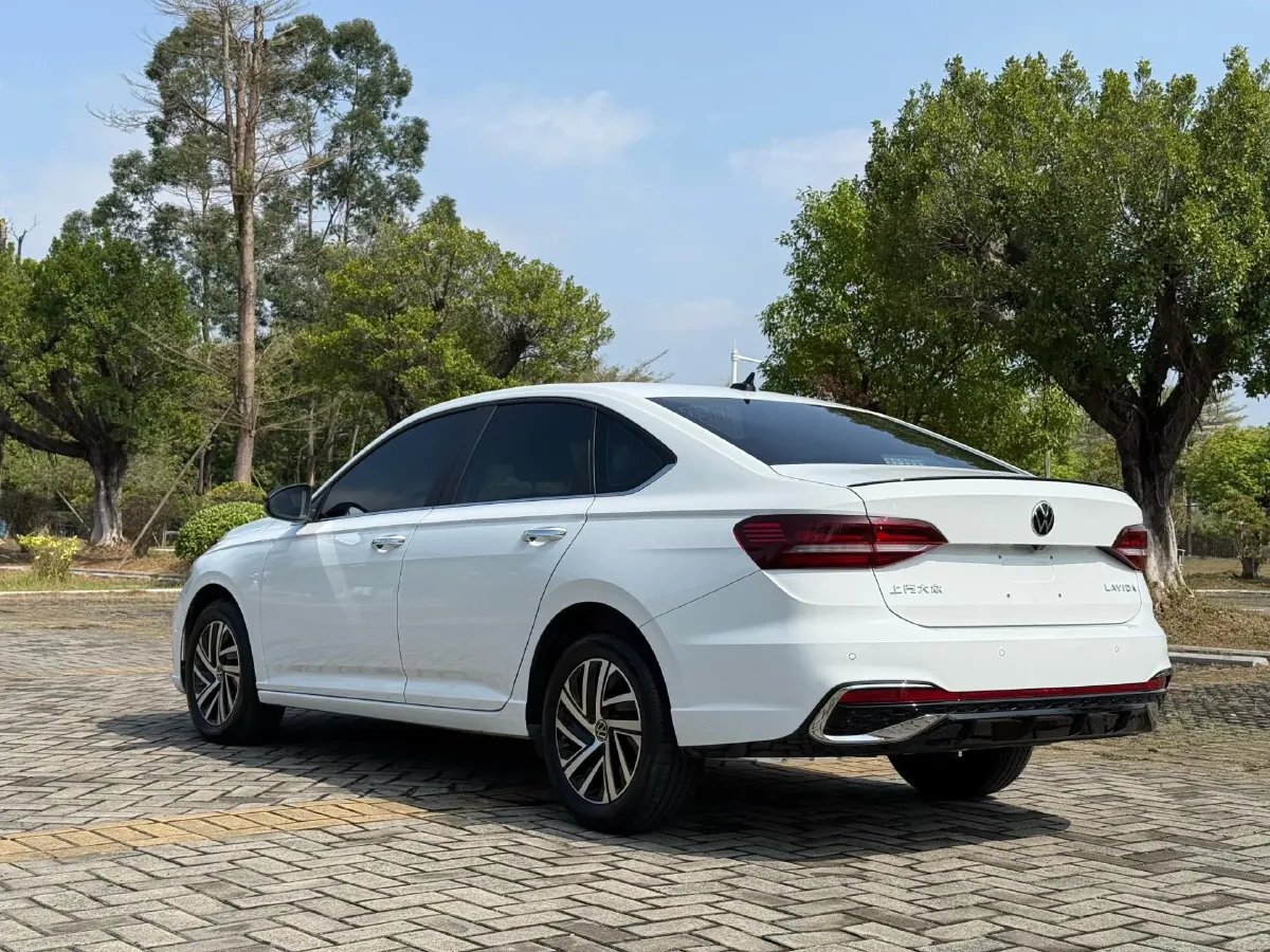 2024 Volkswagen Lavida 1.5T 160HP L4 7DCT,autocango,china used car exporter,china ev exporter,chinese used car exporter,chinese used ev exporter
