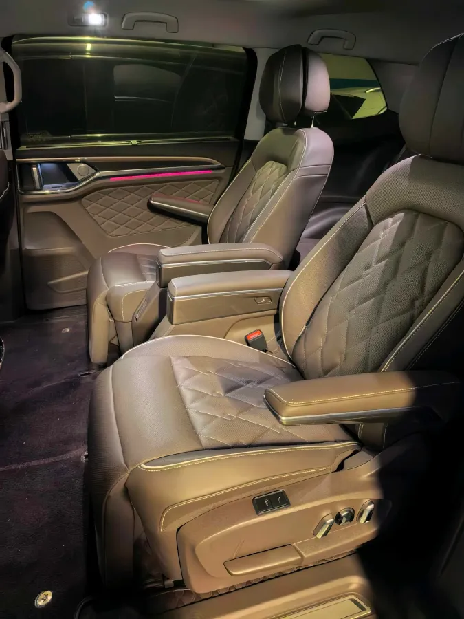 2020 Volkswagen Viloran 2.0T 220HP L4 7DCT,autocango,china used car exporter,china ev exporter,chinese used car exporter,chinese used ev exporter