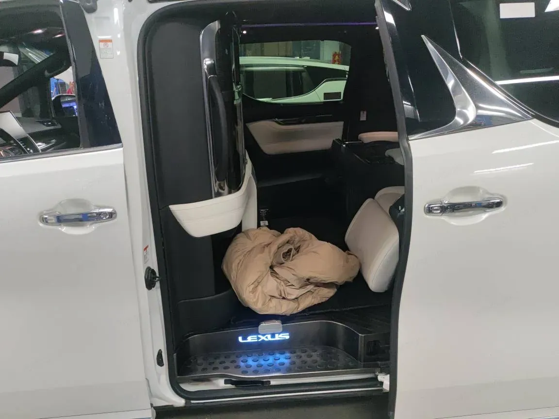 2020 Lexus LM 2.5L 117HP L4 E-CVT Hybrid,autocango,china used car exporter,china ev exporter,chinese used car exporter,chinese used ev exporter