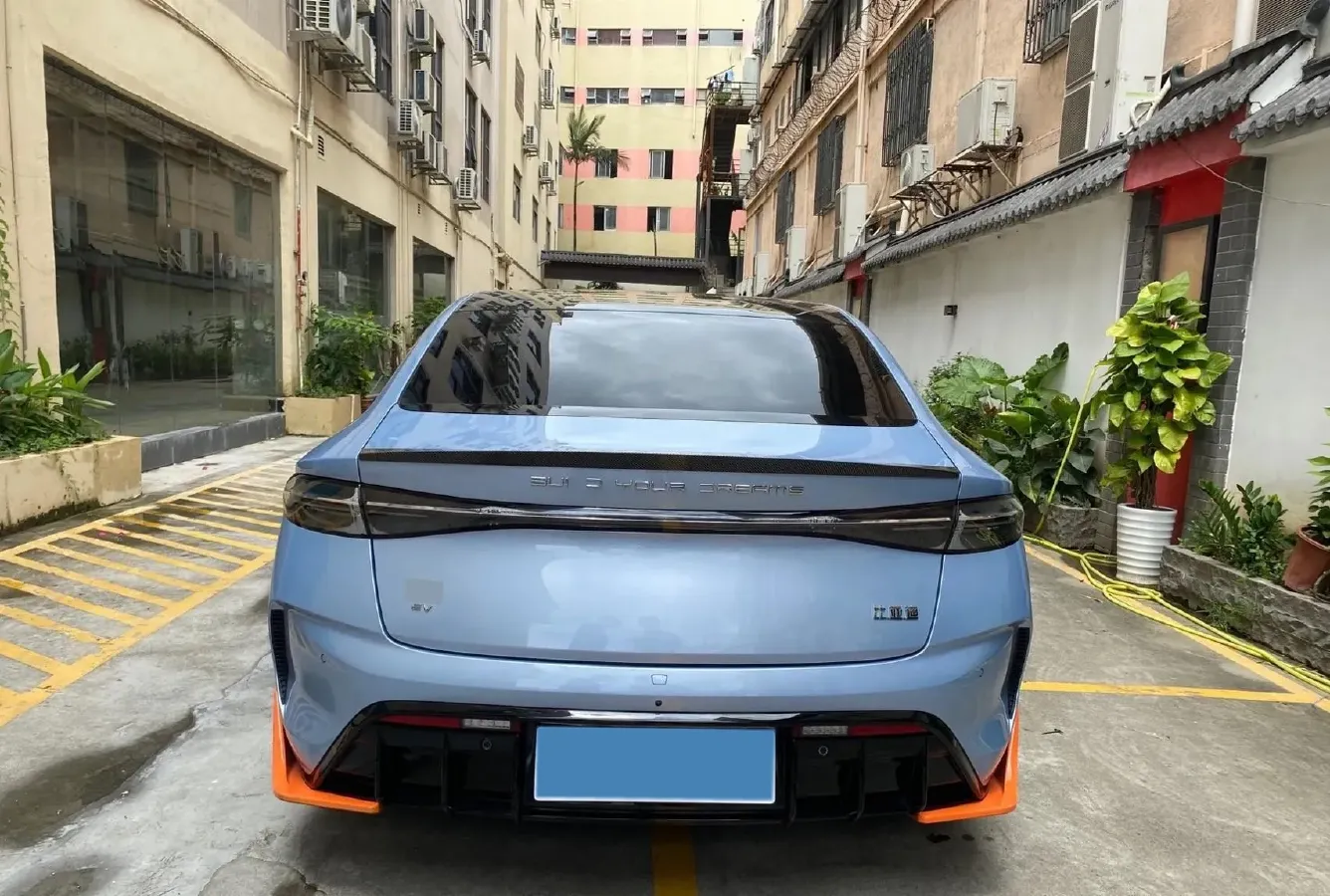 2022 AITO AITO M5 Range Extended 125HP REEV 40KWH,autocango,china used car exporter,china ev exporter,chinese used car exporter,chinese used ev exporter
