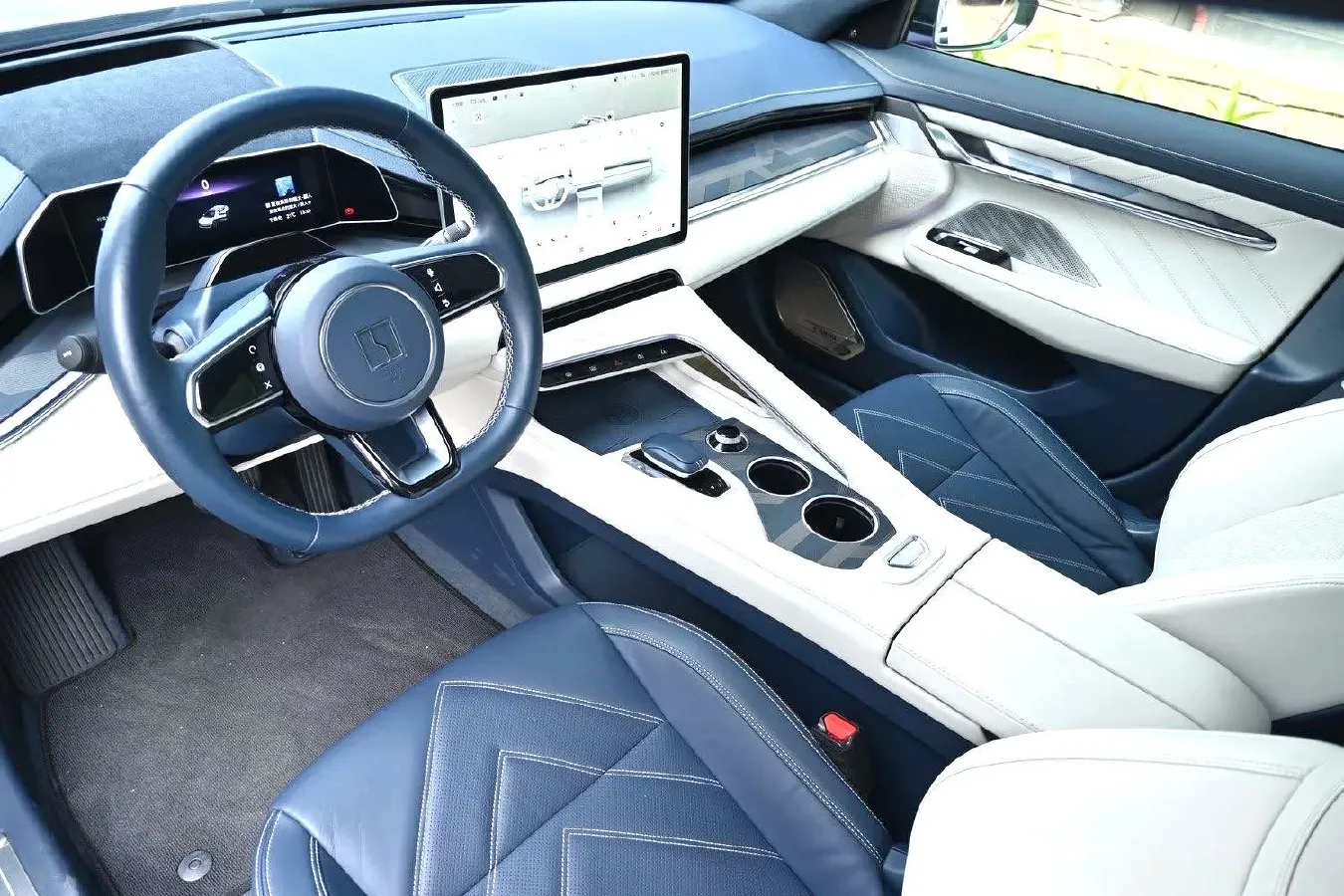 2021 Zeekr 001 BEV 86KWH,autocango,china used car exporter,china ev exporter,chinese used car exporter,chinese used ev exporter