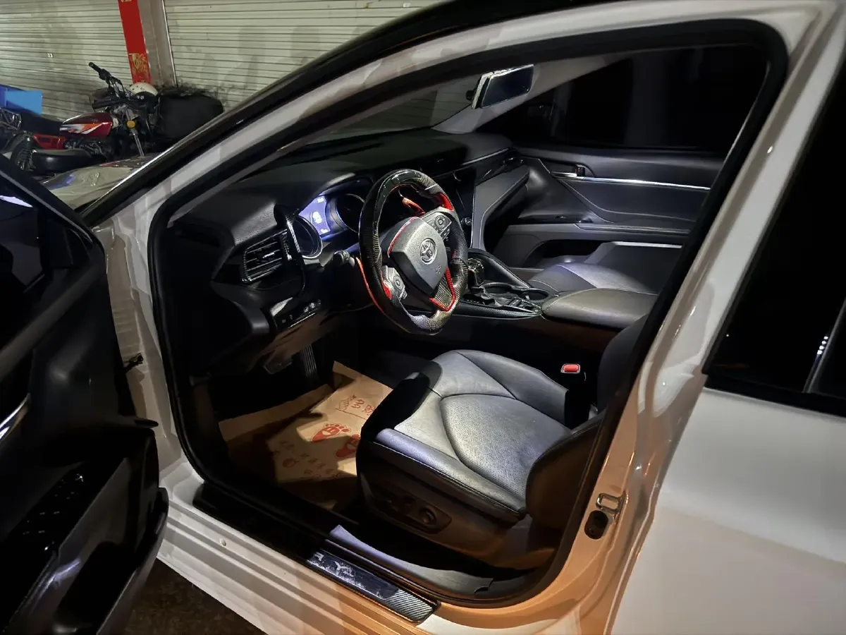 2019 Toyota Camry 2.5L 209HP L4 8AT,autocango,china used car exporter,china ev exporter,chinese used car exporter,chinese used ev exporter