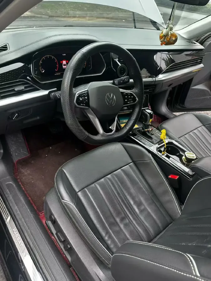 2023 Volkswagen Passat 2.0T 186HP L4 7DCT,autocango,china used car exporter,china ev exporter,chinese used car exporter,chinese used ev exporter