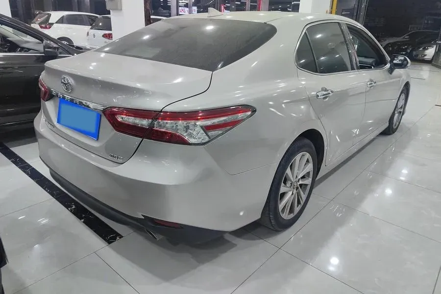 2021 Toyota Camry 2.0L 178HP L4 CVT,autocango,china used car exporter,china ev exporter,chinese used car exporter,chinese used ev exporter