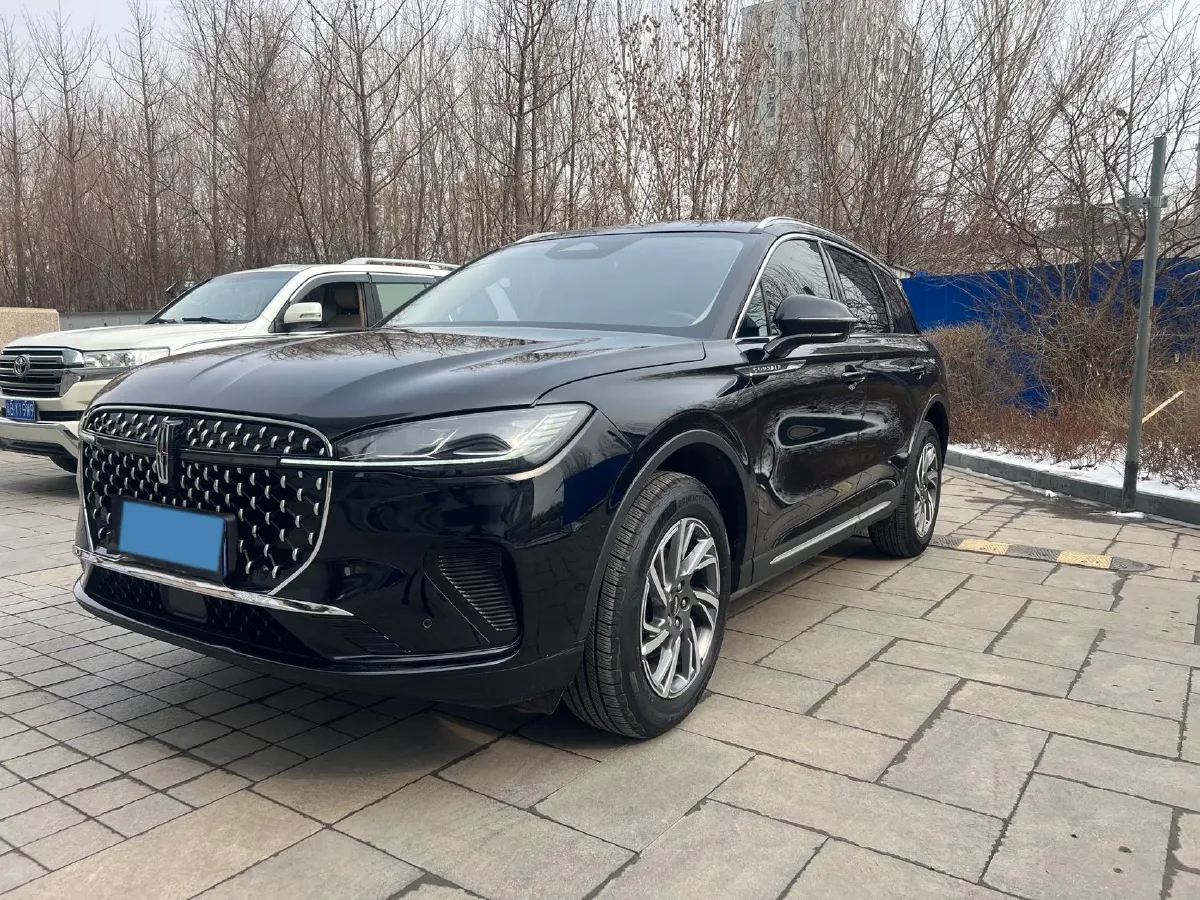 2024 Lincoln Corsair 2.0T 261HP L4 8AT,autocango,china used car exporter,china ev exporter,chinese used car exporter,chinese used ev exporter