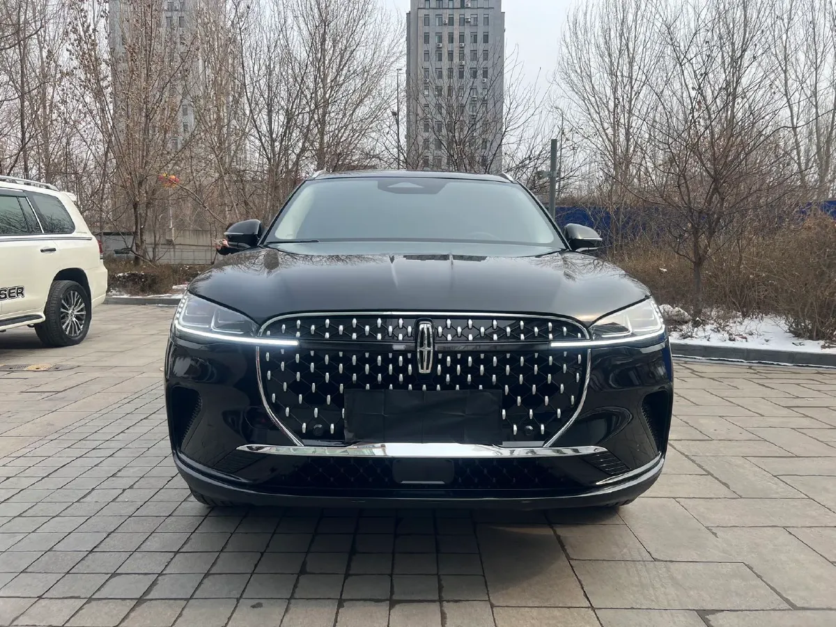 2024 Lincoln Corsair 2.0T 261HP L4 8AT,autocango,china used car exporter,china ev exporter,chinese used car exporter,chinese used ev exporter