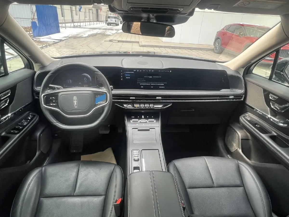 2024 Lincoln Corsair 2.0T 261HP L4 8AT,autocango,china used car exporter,china ev exporter,chinese used car exporter,chinese used ev exporter