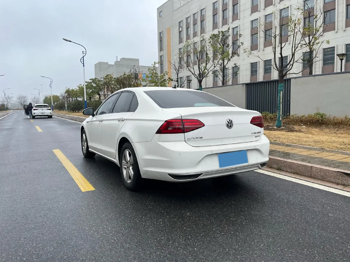 2019 Volkswagen T-Cross 1.4T 150HP L4 7DCT,autocango,china used car exporter,china ev exporter,chinese used car exporter,chinese used ev exporter